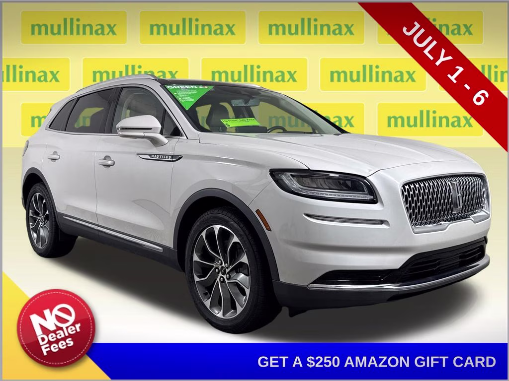2022 Ceramic Pearl Metallic Tinted Clearcoat Lincoln Nautilus Reserve FWD SUV