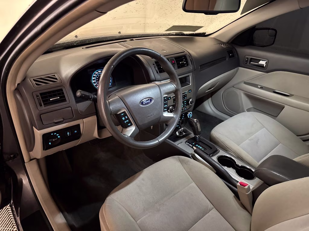 2011 Sterling Gray Metallic Ford Fusion Hybrid Base FWD Sedan
