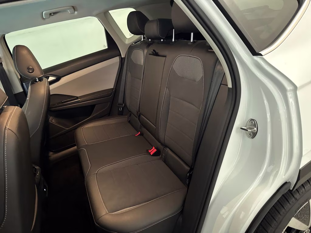 2024 Pure White Volkswagen Taos 1.5T SE FWD SUV