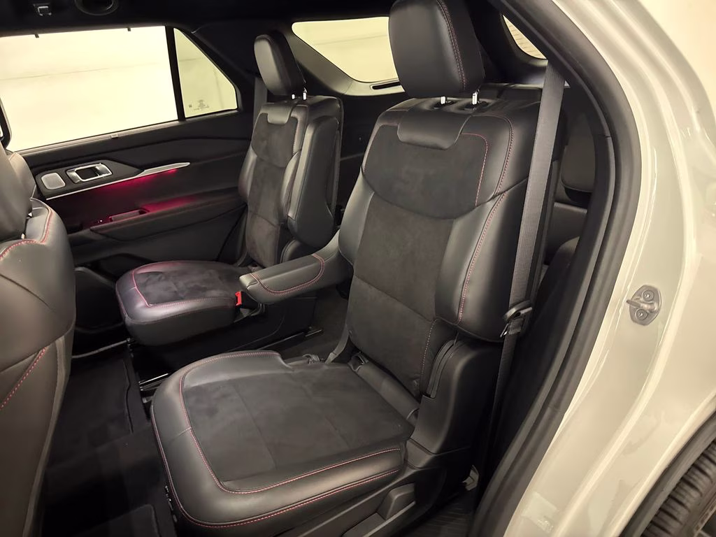 2025 White Metallic Ford Explorer ST RWD SUV