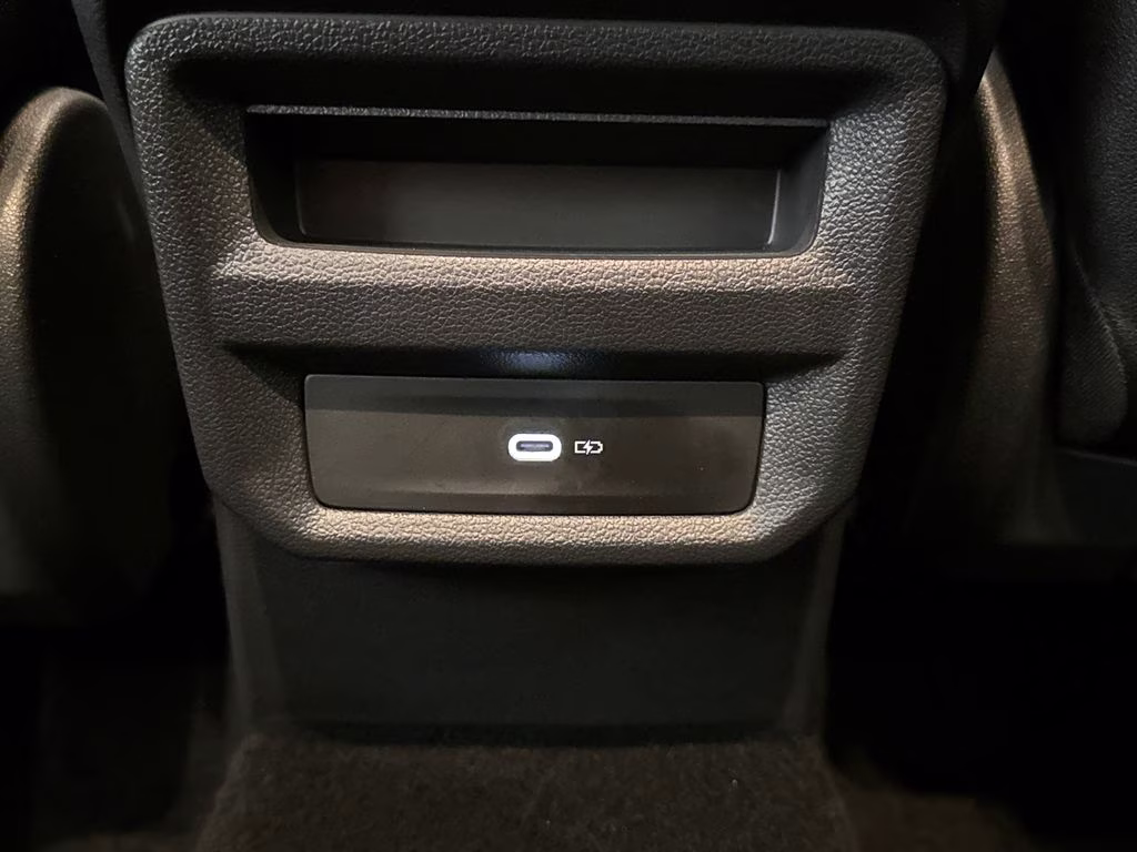 2024 Pure White Volkswagen Taos 1.5T SE FWD SUV