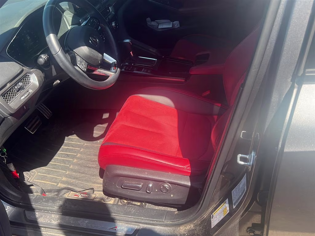 2023 Liquid Carbon Metallic Acura Integra w/A-Spec Technology Package FWD Hatchback