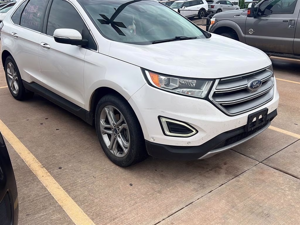2015 White Platinum Metallic Tri-Coat Ford Edge Titanium FWD SUV
