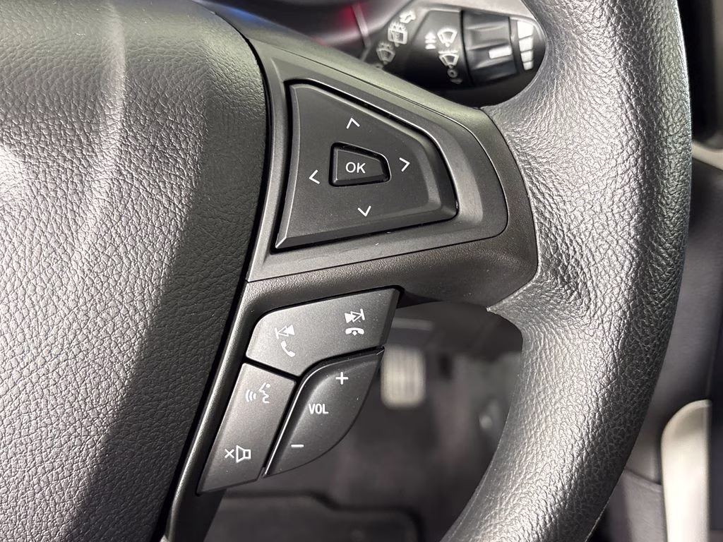 2023 Oxford White Ford Edge SEL AWD SUV