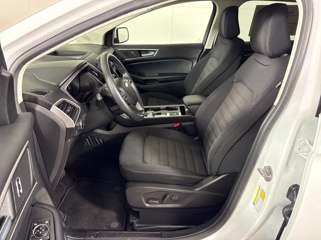 2023 Oxford White Ford Edge SEL AWD SUV