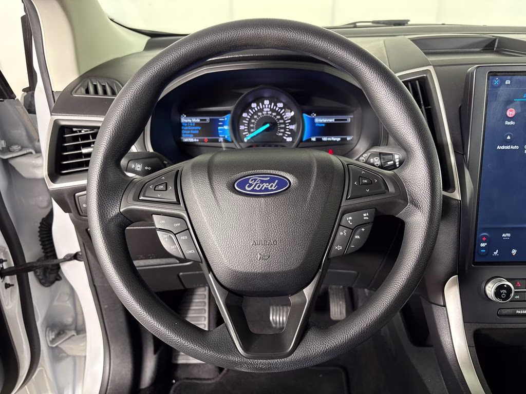 2023 Oxford White Ford Edge SEL AWD SUV