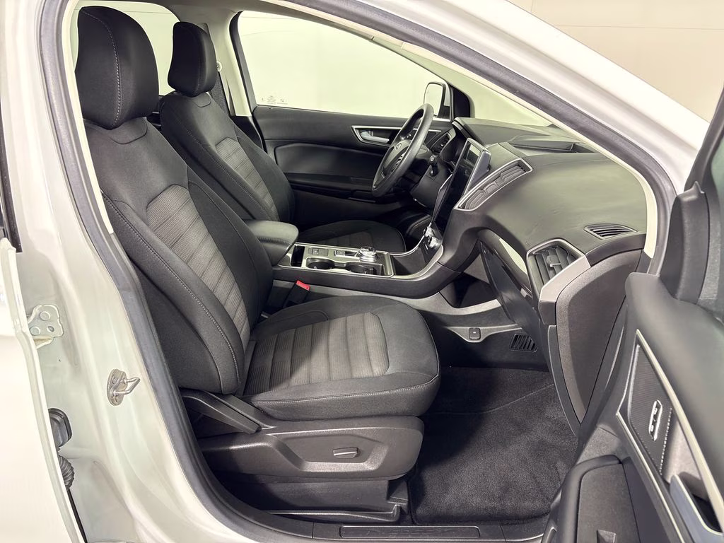 2023 Oxford White Ford Edge SEL AWD SUV