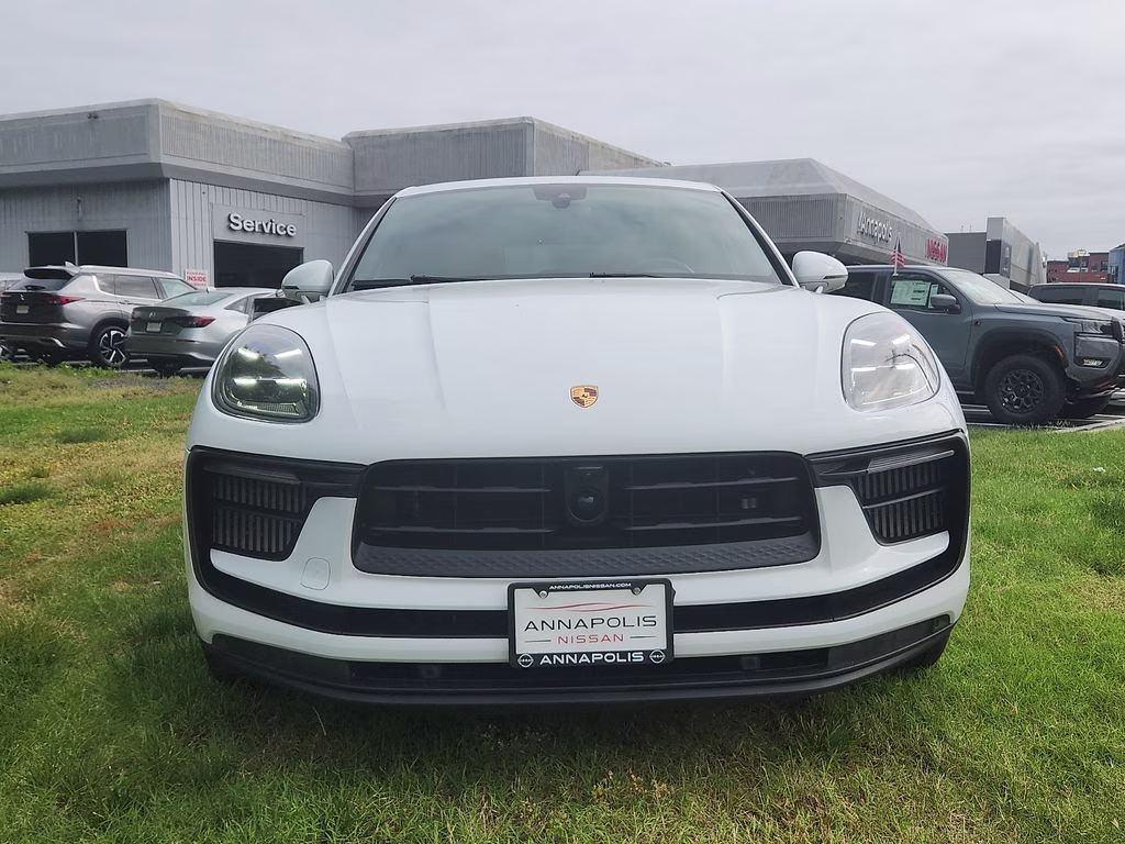 2022 White Porsche Macan S AWD SUV