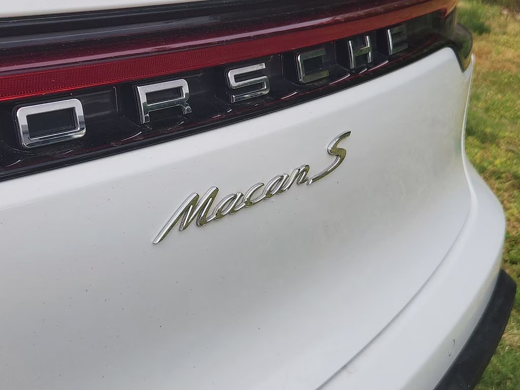2022 White Porsche Macan S AWD SUV