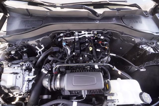2023 Black Metallic Ford Explorer XLT RWD SUV