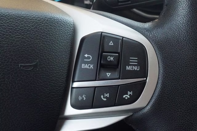 2023 Black Metallic Ford Explorer XLT RWD SUV