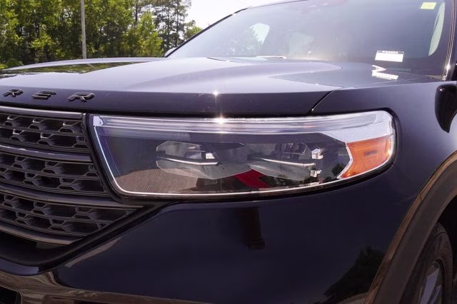 2023 Black Metallic Ford Explorer XLT RWD SUV