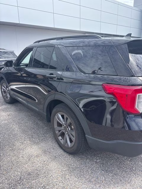 2023 Black Metallic Ford Explorer XLT RWD SUV