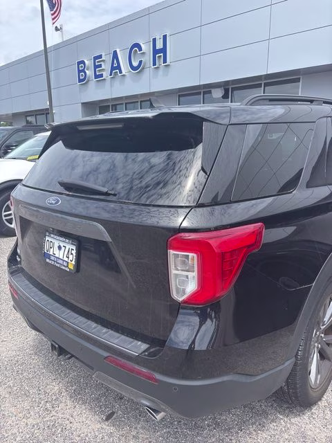 2023 Black Metallic Ford Explorer XLT RWD SUV
