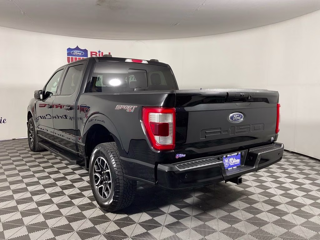 2021 Black Metallic Ford F-150 Lariat 4X4 Truck