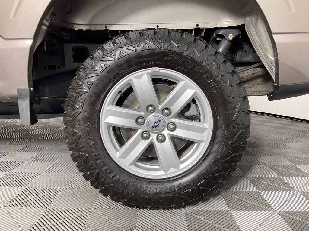2023 Stone Gray Metallic Ford F-150 XLT 4X4 Truck