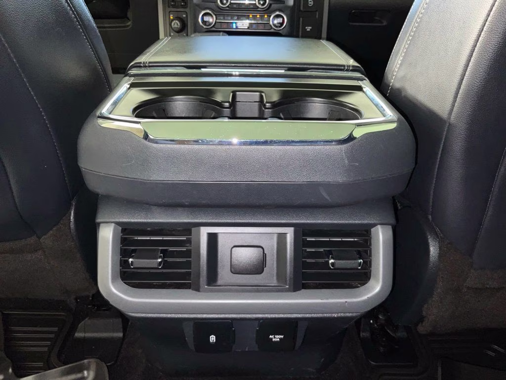 2021 Star White Metallic Tri-Coat Ford F-150 Lariat 4X4 Truck