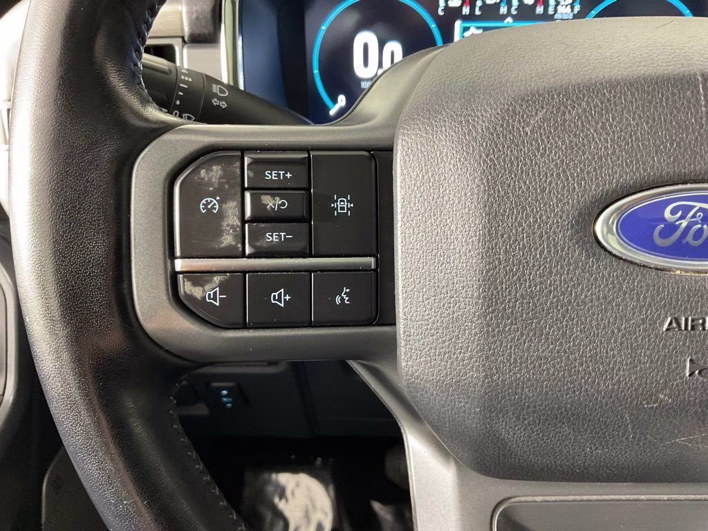 2021 Star White Metallic Tri-Coat Ford F-150 Lariat 4X4 Truck