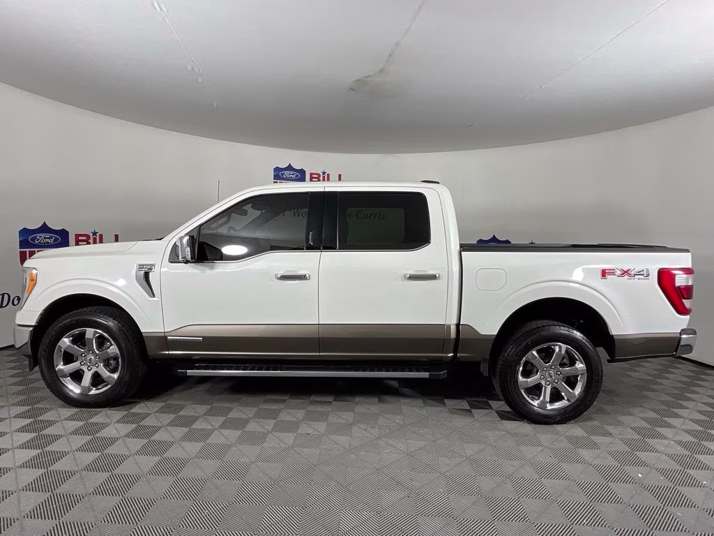 2021 Star White Metallic Tri-Coat Ford F-150 Lariat 4X4 Truck