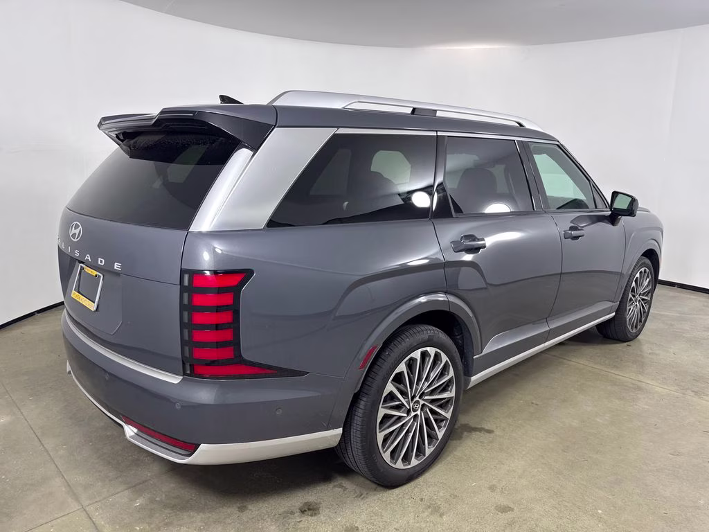2026 Ecotronic Gray Pearl Hyundai Palisade Calligraphy FWD SUV