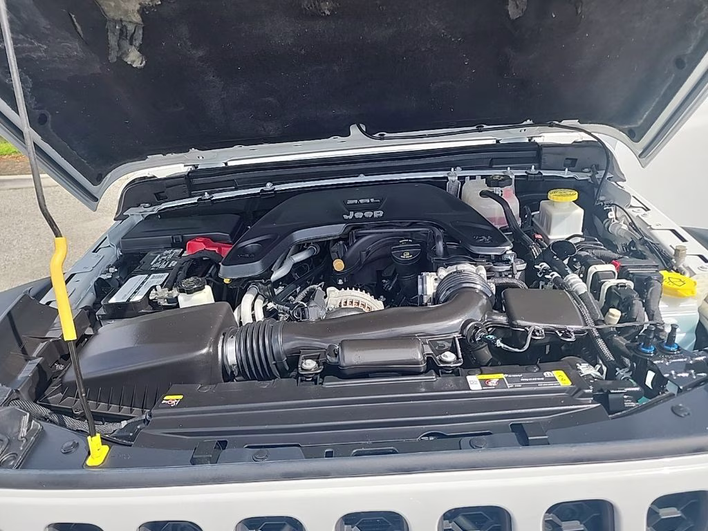 2021 White Jeep Gladiator Rubicon 4X4 Truck