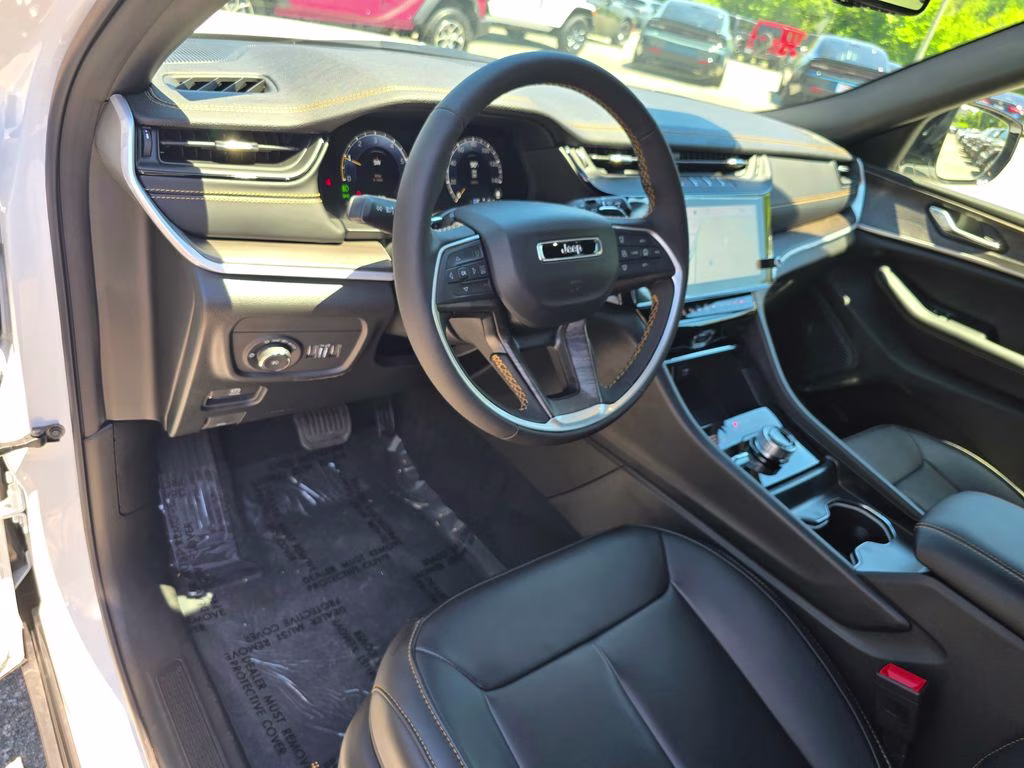 2026 Bright White Clearcoat Jeep Grand Cherokee L Limited 4X4 SUV