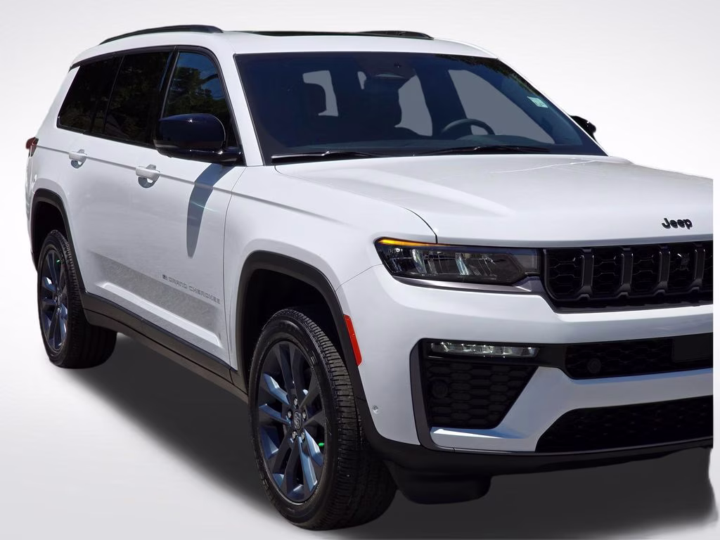 2026 Bright White Clearcoat Jeep Grand Cherokee L Limited 4X4 SUV