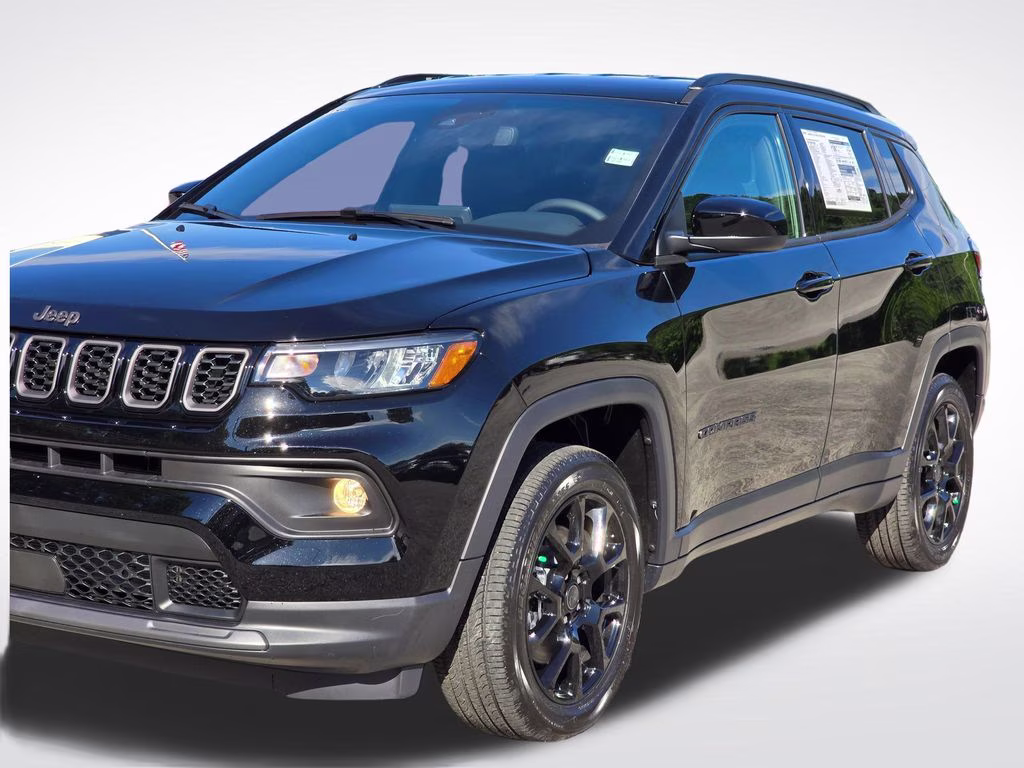 2026 Diamond Black Crystal Pearlcoat Jeep Compass Latitude 4X4 SUV