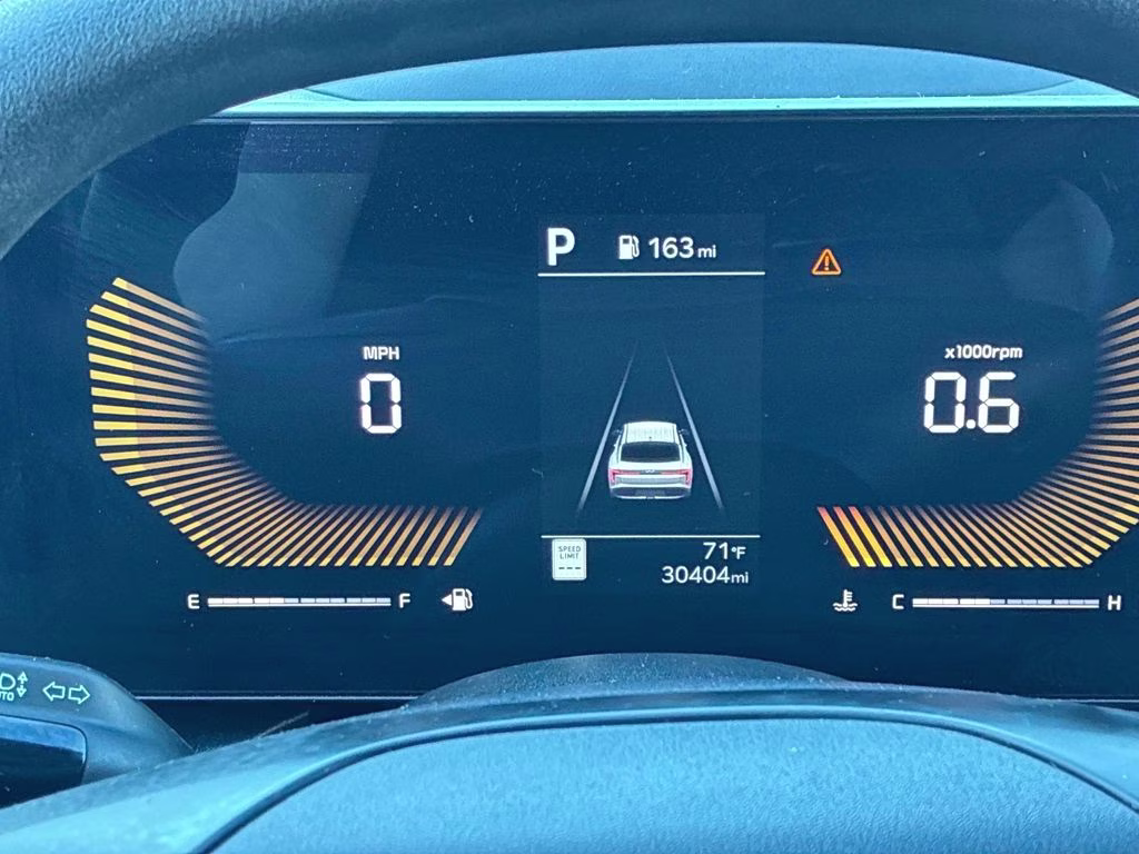 2025 Steel Gray Kia K4 LXS FWD Sedan