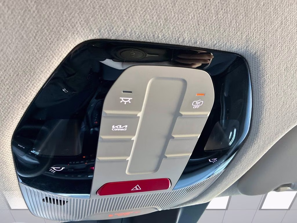 2025 Steel Gray Kia K4 LXS FWD Sedan