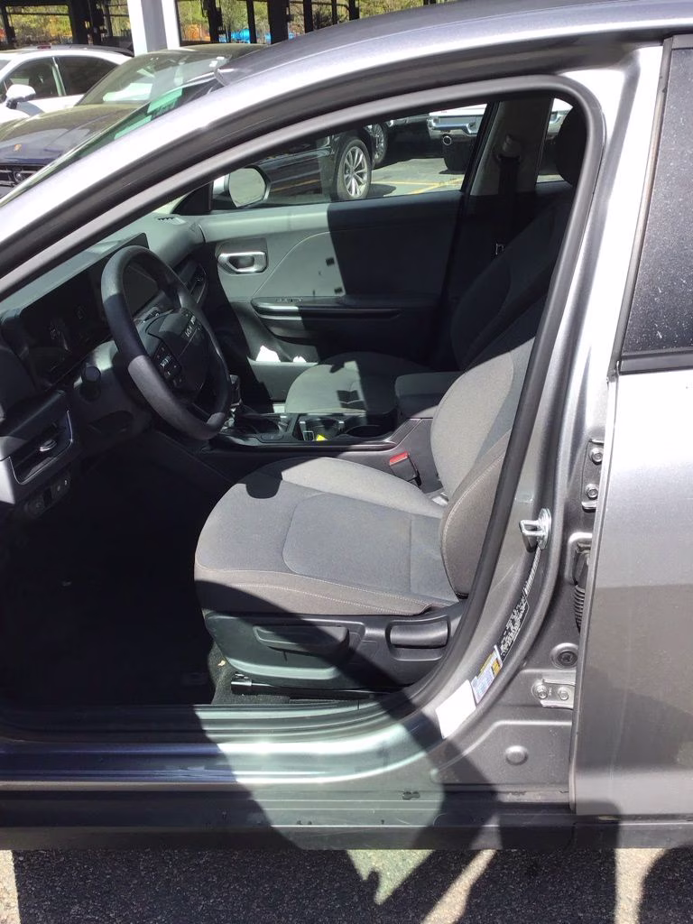 2025 Steel Gray Kia K4 LXS FWD Sedan