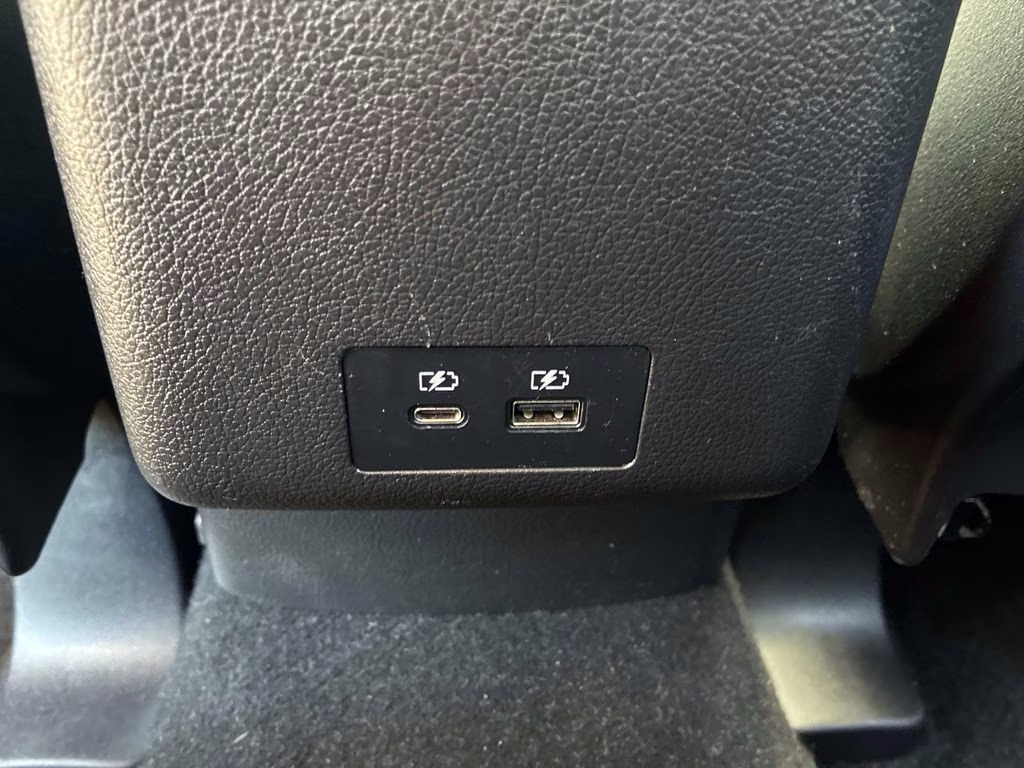 2025 White Mitsubishi Outlander Sport 2.0 ES 4X4 SUV