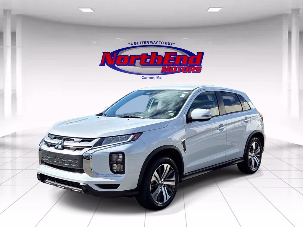 2025 White Mitsubishi Outlander Sport 2.0 ES 4X4 SUV