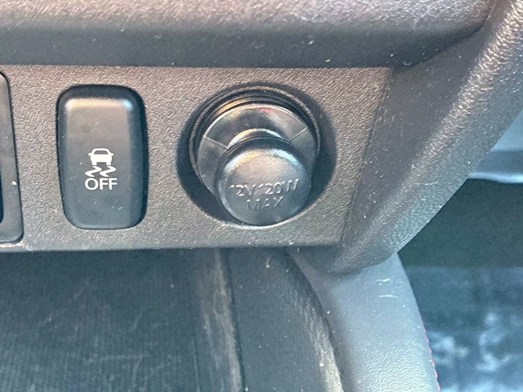 2025 White Mitsubishi Outlander Sport 2.0 ES 4X4 SUV