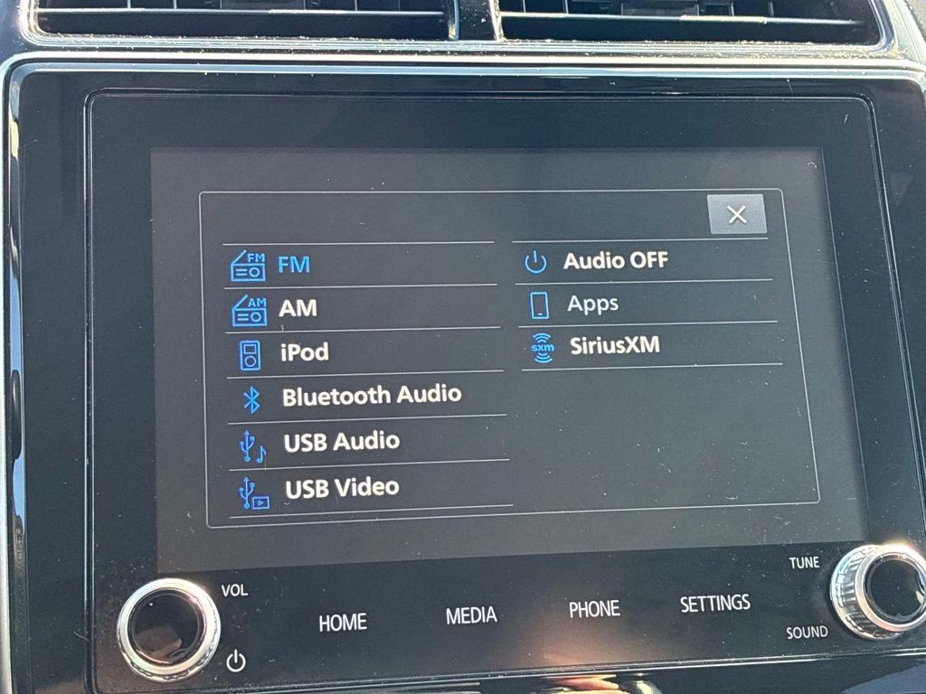 2025 White Mitsubishi Outlander Sport 2.0 ES 4X4 SUV