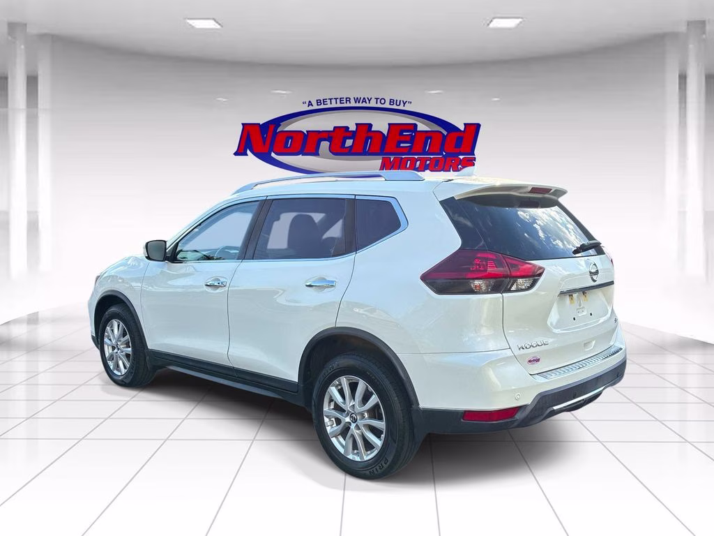 2019 Pearl White Tricoat Nissan Rogue SV AWD SUV