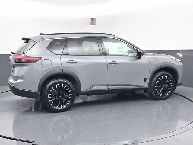 2026 Boulder Gray Pearl Nissan Rogue Dark Armor FWD SUV