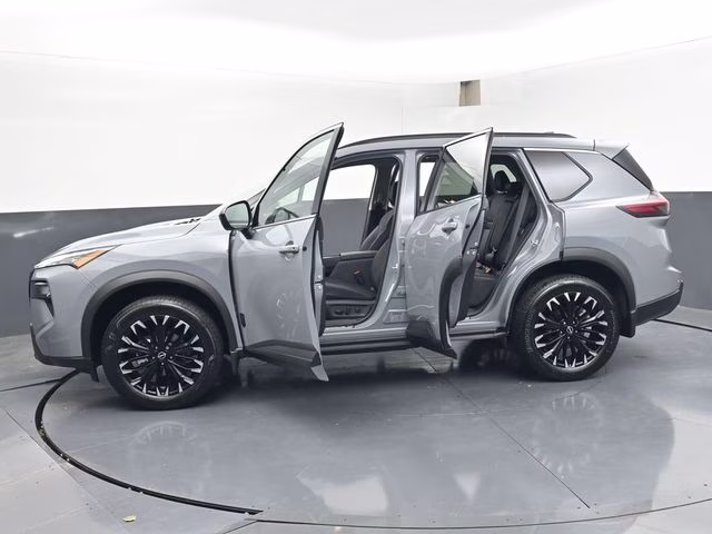 2026 Boulder Gray Pearl Nissan Rogue Dark Armor FWD SUV
