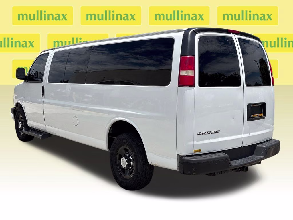 2019 Summit White Chevrolet Express 3500 LT RWD Van