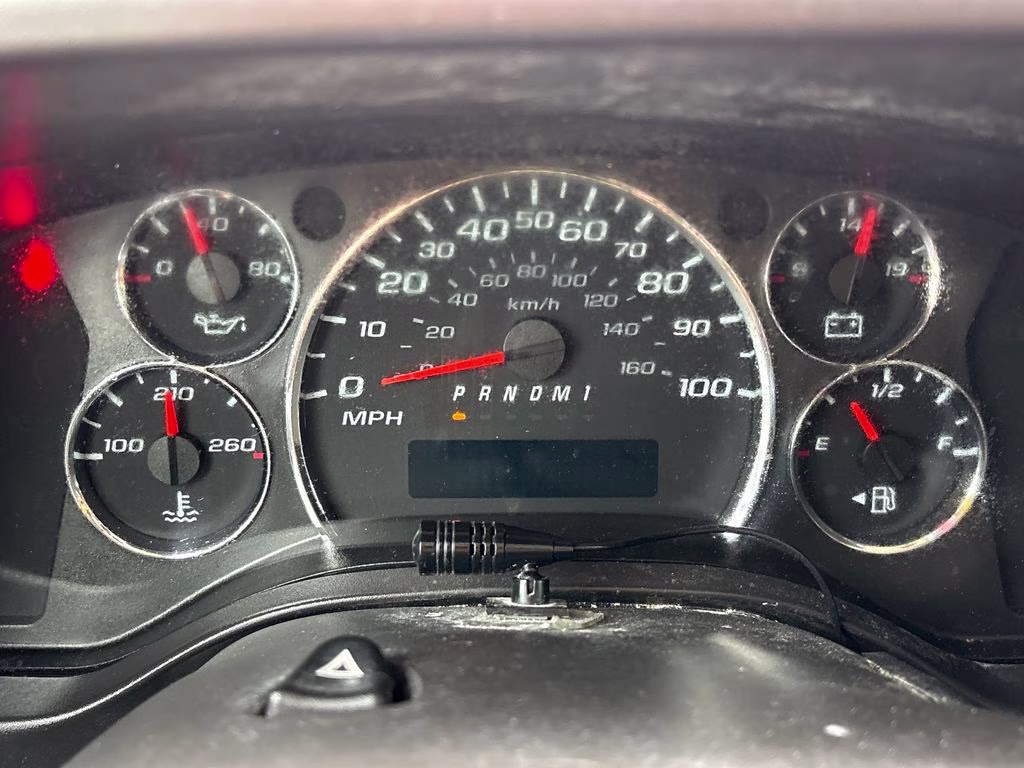 2019 Summit White Chevrolet Express 3500 LT RWD Van