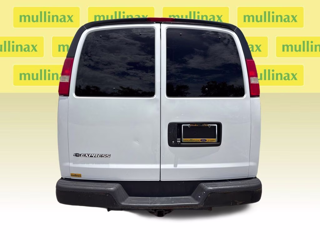 2019 Summit White Chevrolet Express 3500 LT RWD Van
