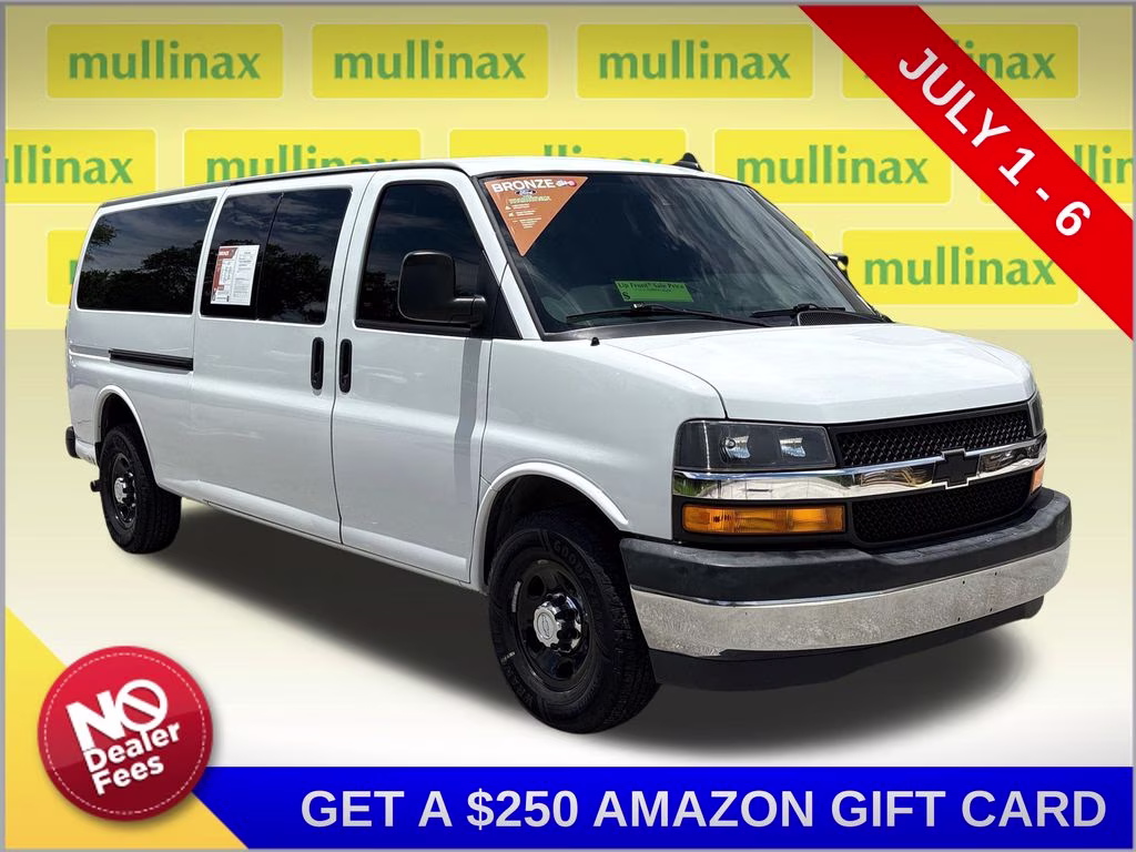 2019 Summit White Chevrolet Express 3500 LT RWD Van
