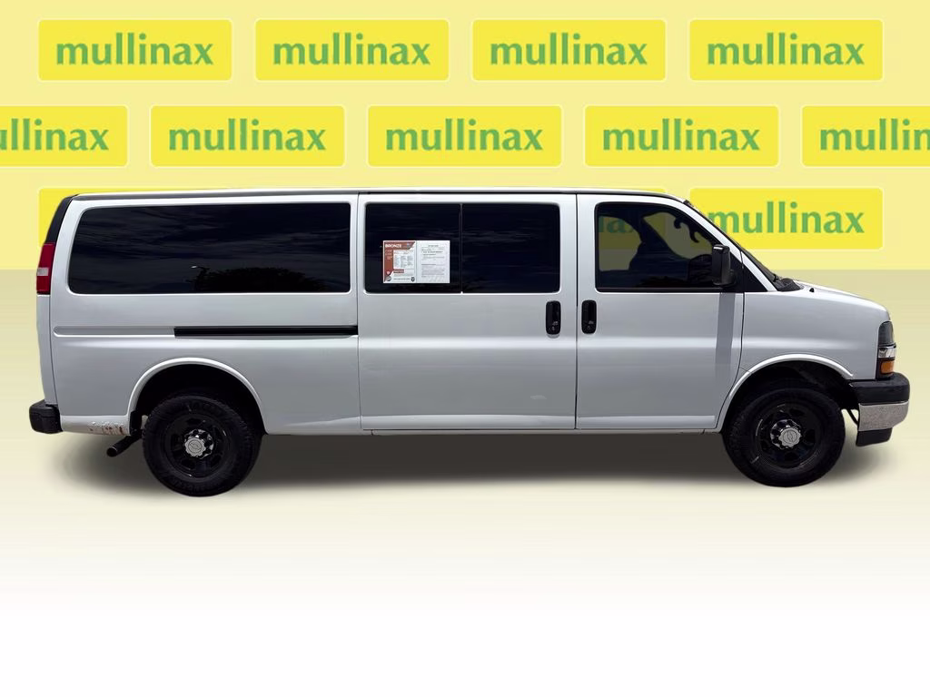 2019 Summit White Chevrolet Express 3500 LT RWD Van