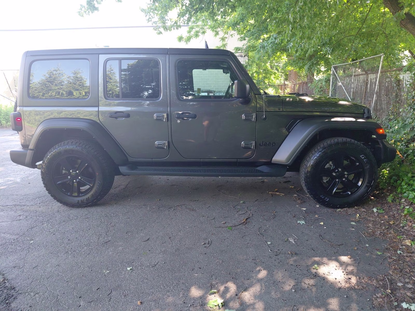 2021 Granite Crystal Metallic Clearcoat Jeep Wrangler Unlimited Sport Altitude 4X4 SUV