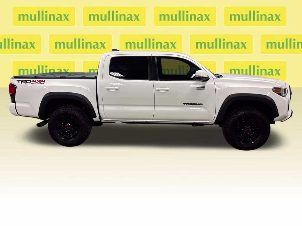 2019 Super White Toyota Tacoma TRD Off-Road 4X4 Truck