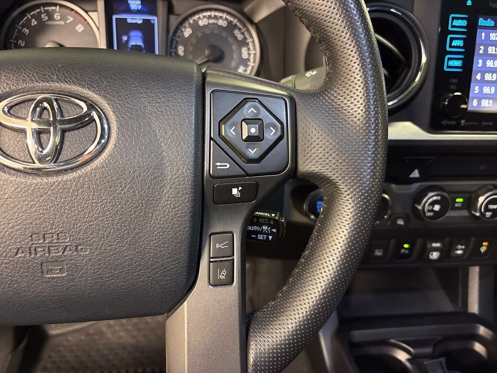 2019 Super White Toyota Tacoma TRD Off-Road 4X4 Truck