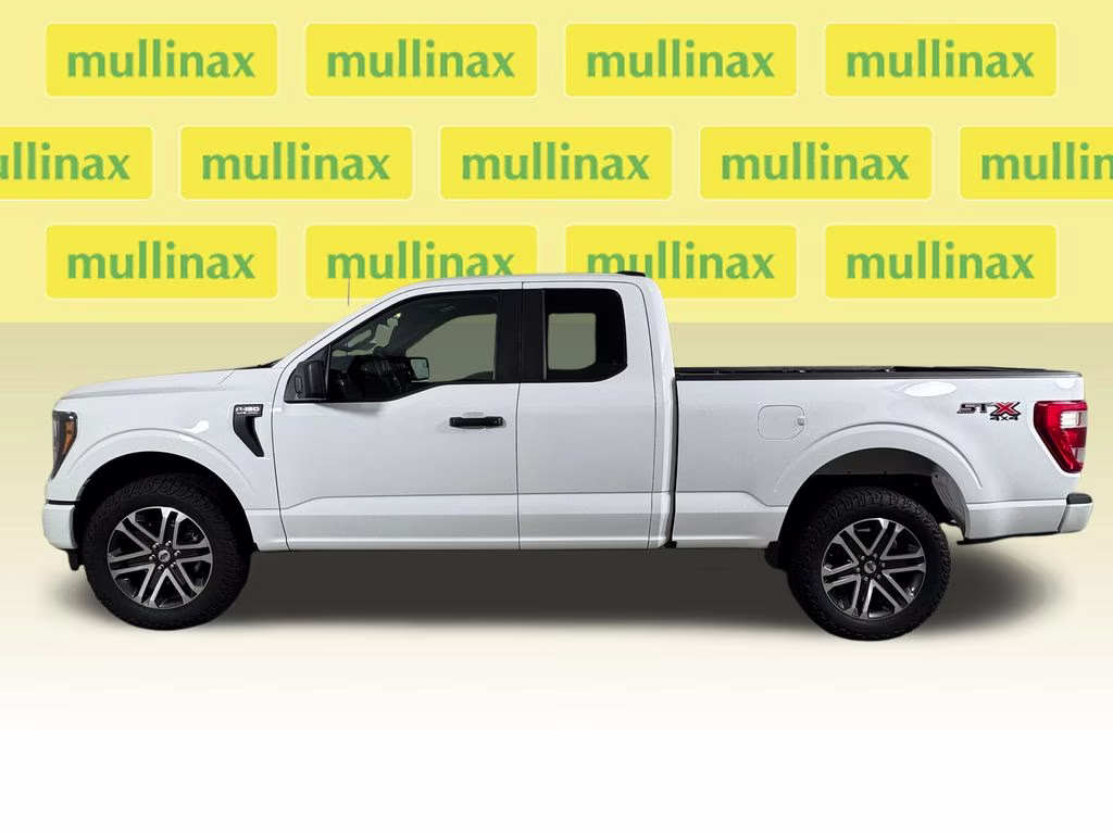 2023 Oxford White Ford F-150 XL 4X4 Truck
