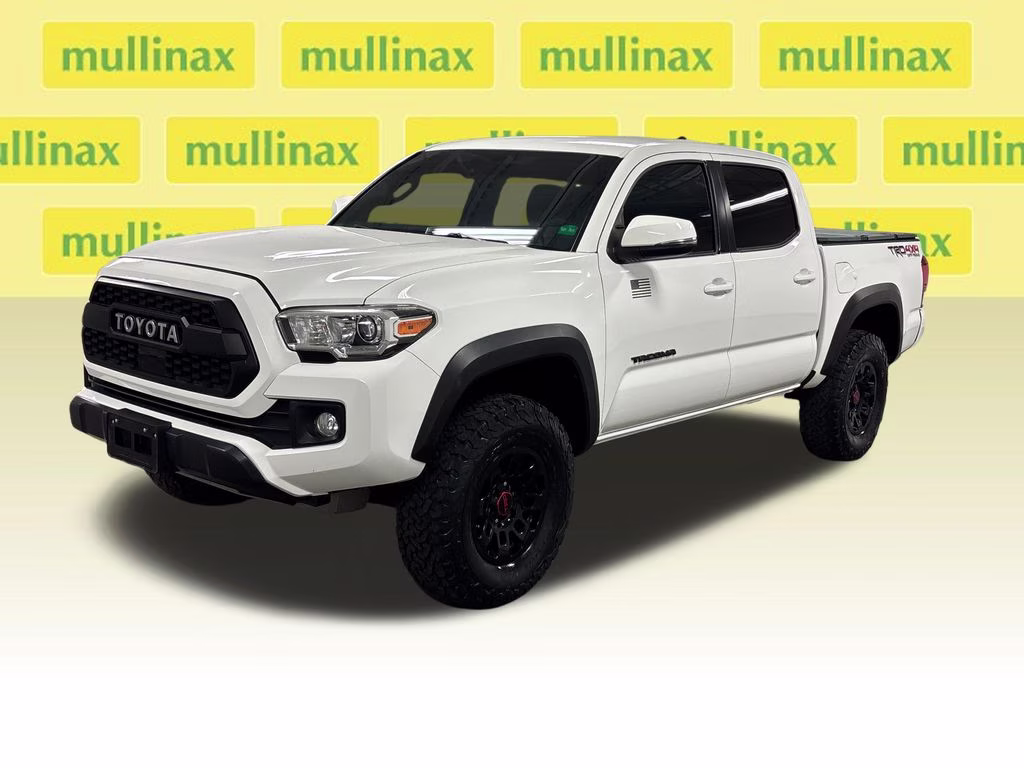 2019 Super White Toyota Tacoma TRD Off-Road 4X4 Truck