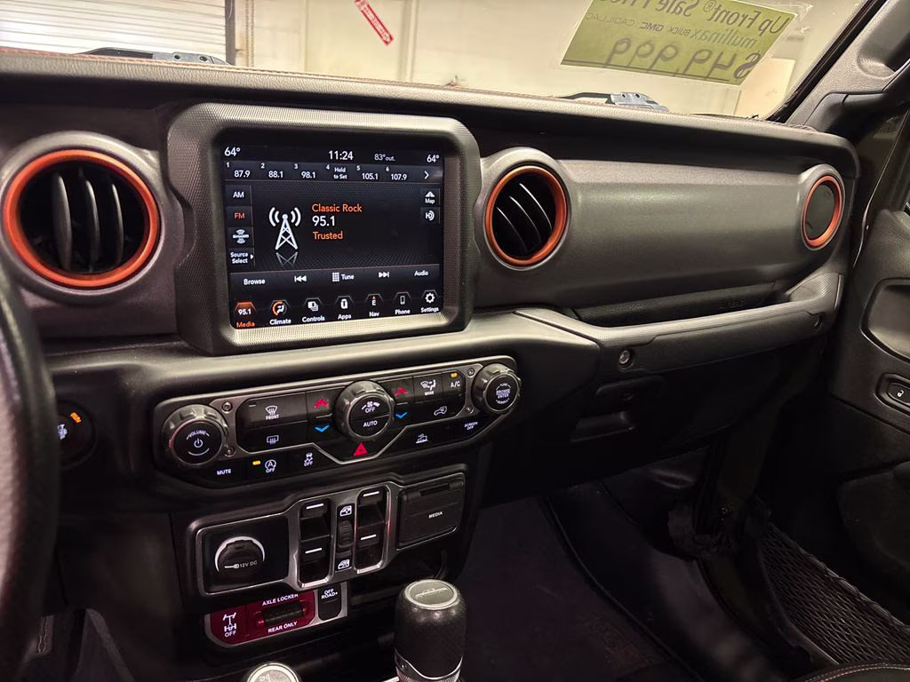 2023 Sarge Green Clearcoat Jeep Gladiator Mojave 4X4 Truck