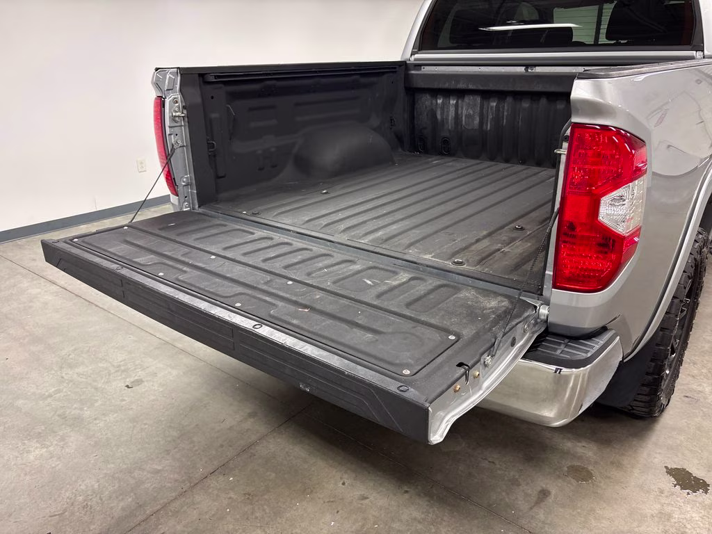 2019 Silver Sky Metallic Toyota Tundra SR5 4X4 Truck